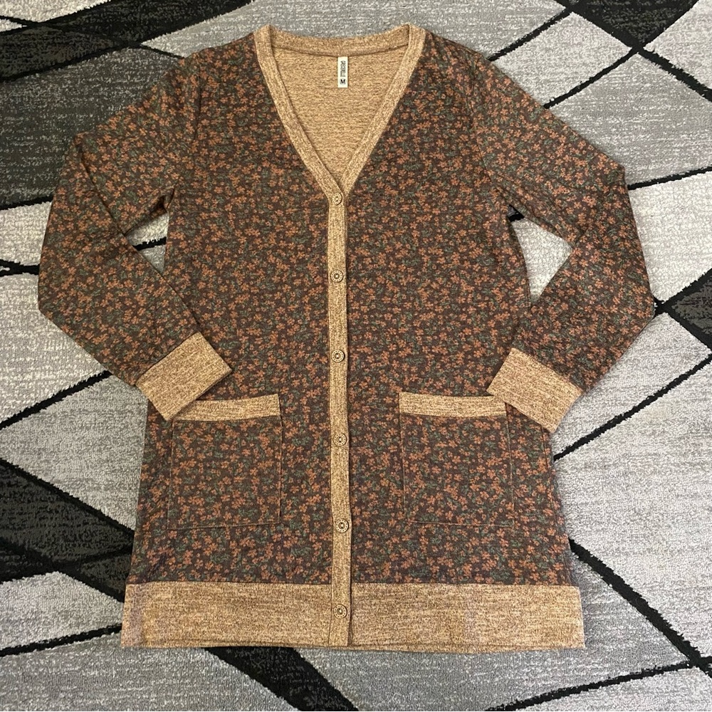 Grecerelle Women’s Floral Cardigan Wooded Buttons